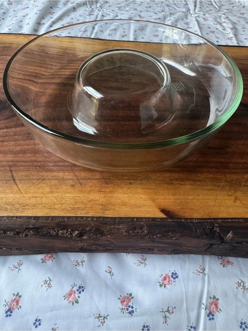 Pyrex vintage jello